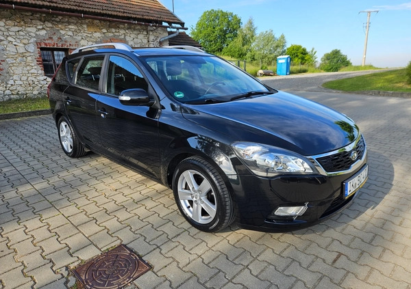 Kia Ceed cena 22900 przebieg: 120000, rok produkcji 2010 z Halinów małe 352